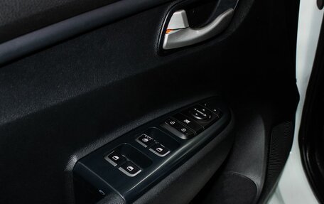 KIA Rio IV, 2018 год, 1 300 000 рублей, 20 фотография