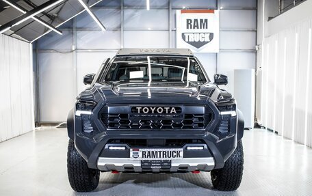 Toyota Tacoma, 2025 год, 11 975 899 рублей, 2 фотография