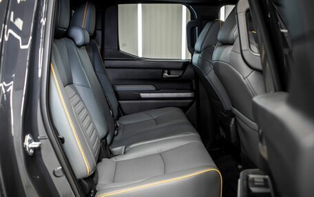 Toyota Tacoma, 2025 год, 11 975 899 рублей, 21 фотография
