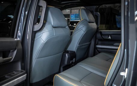 Toyota Tacoma, 2025 год, 11 975 899 рублей, 19 фотография