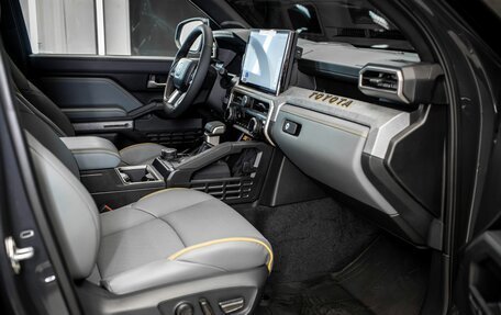 Toyota Tacoma, 2025 год, 11 975 899 рублей, 23 фотография