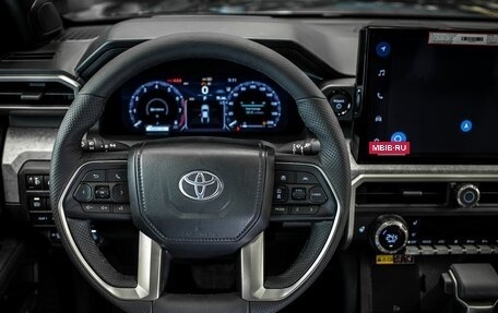 Toyota Tacoma, 2025 год, 11 975 899 рублей, 31 фотография