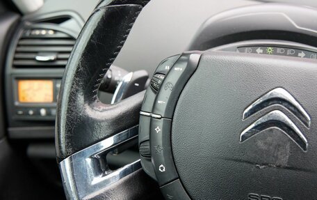 Citroen C4 Picasso II рестайлинг, 2010 год, 600 000 рублей, 24 фотография