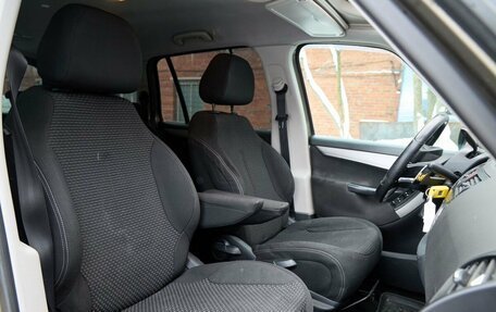 Citroen C4 Picasso II рестайлинг, 2010 год, 600 000 рублей, 31 фотография