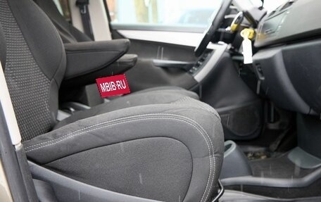 Citroen C4 Picasso II рестайлинг, 2010 год, 600 000 рублей, 32 фотография