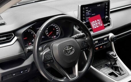 Toyota RAV4, 2021 год, 3 099 000 рублей, 8 фотография
