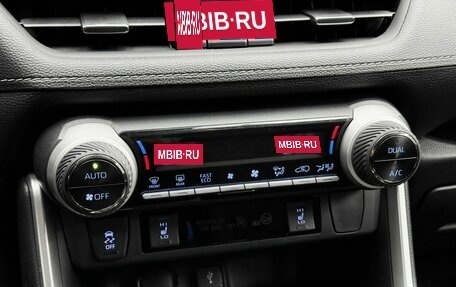 Toyota RAV4, 2021 год, 3 099 000 рублей, 14 фотография