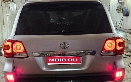 Toyota Land Cruiser 200, 2011 год, 3 650 000 рублей, 9 фотография