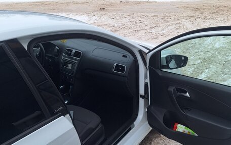 Volkswagen Polo VI (EU Market), 2016 год, 490 000 рублей, 7 фотография