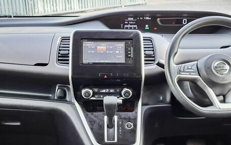 Nissan Serena IV, 2017 год, 1 589 000 рублей, 18 фотография