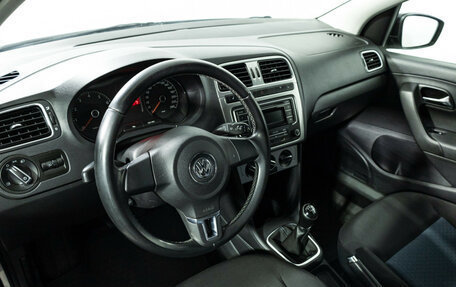 Volkswagen Polo VI (EU Market), 2013 год, 789 777 рублей, 11 фотография