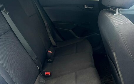 Hyundai Solaris II рестайлинг, 2017 год, 988 000 рублей, 16 фотография