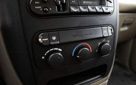 Chrysler Voyager IV, 2002 год, 349 000 рублей, 9 фотография