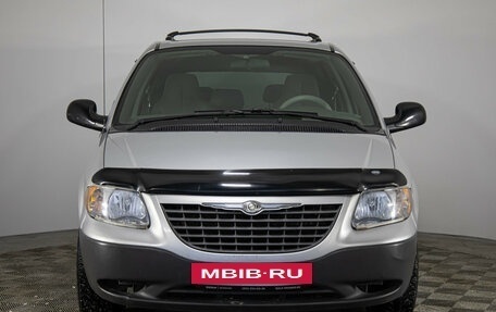 Chrysler Voyager IV, 2002 год, 349 000 рублей, 2 фотография