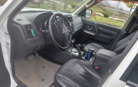 Mitsubishi Pajero IV, 2015 год, 2 450 000 рублей, 7 фотография