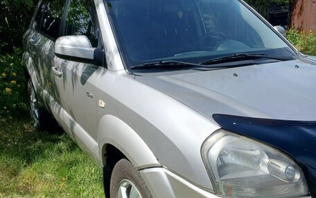 Hyundai Tucson III, 2005 год, 950 000 рублей, 2 фотография