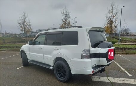 Mitsubishi Pajero IV, 2015 год, 2 450 000 рублей, 2 фотография