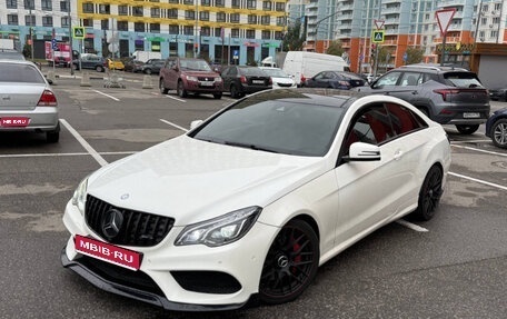 Mercedes-Benz E-Класс, 2013 год, 1 799 999 рублей, 1 фотография