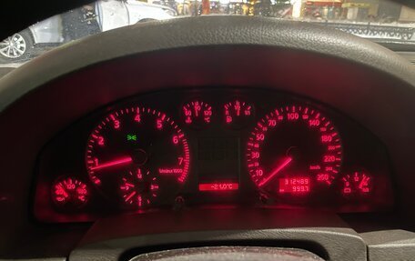 Audi A6, 1999 год, 350 000 рублей, 10 фотография