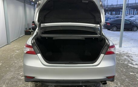 Toyota Camry, 2021 год, 1 999 000 рублей, 9 фотография