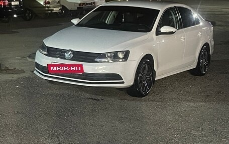 Volkswagen Jetta VI, 2015 год, 1 200 000 рублей, 3 фотография