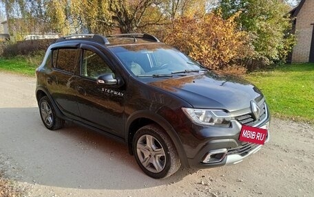 Renault Sandero II рестайлинг, 2019 год, 1 000 000 рублей, 7 фотография