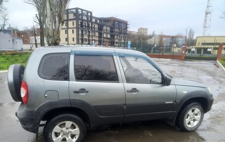 Chevrolet Niva I рестайлинг, 2016 год, 710 000 рублей, 2 фотография