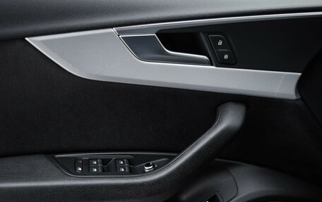 Audi A4, 2016 год, 2 129 000 рублей, 24 фотография