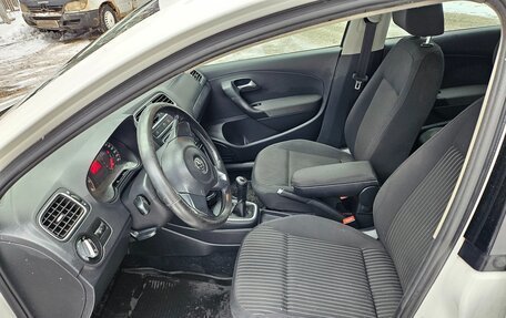 Volkswagen Polo VI (EU Market), 2012 год, 420 000 рублей, 13 фотография