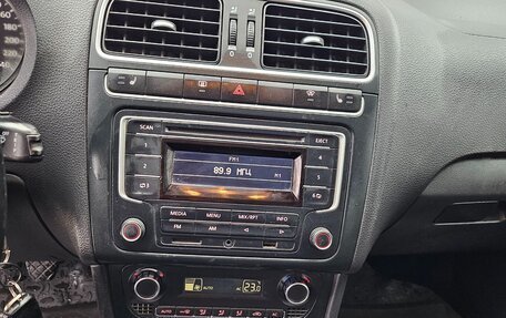 Volkswagen Polo VI (EU Market), 2012 год, 420 000 рублей, 16 фотография