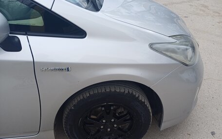 Toyota Prius, 2012 год, 1 050 000 рублей, 6 фотография