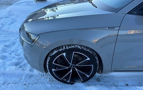 Skoda Superb III рестайлинг, 2019 год, 3 300 000 рублей, 4 фотография