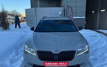 Skoda Superb III рестайлинг, 2019 год, 3 300 000 рублей, 2 фотография