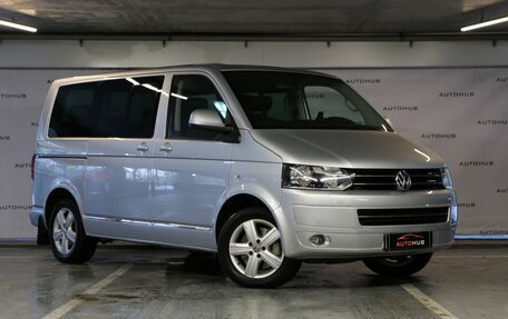 Volkswagen Multivan T5, 2011 год, 2 490 000 рублей, 1 фотография