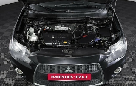 Mitsubishi Outlander III рестайлинг 3, 2011 год, 940 000 рублей, 9 фотография