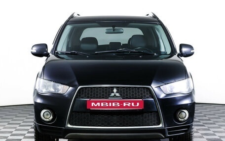 Mitsubishi Outlander III рестайлинг 3, 2011 год, 940 000 рублей, 2 фотография