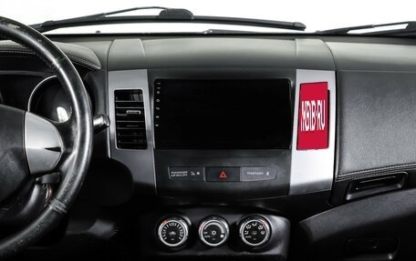 Mitsubishi Outlander III рестайлинг 3, 2011 год, 940 000 рублей, 14 фотография