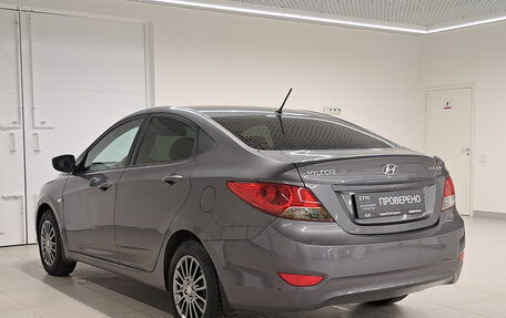Hyundai Solaris II рестайлинг, 2012 год, 640 000 рублей, 7 фотография