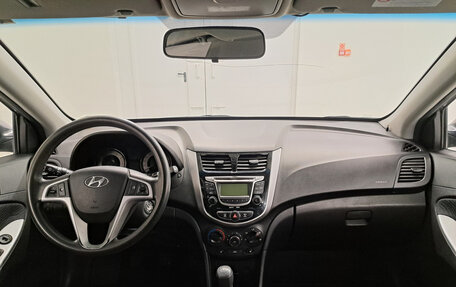 Hyundai Solaris II рестайлинг, 2012 год, 640 000 рублей, 14 фотография