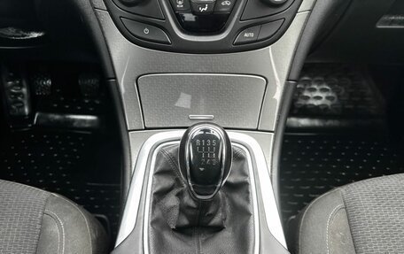 Opel Insignia II рестайлинг, 2014 год, 889 000 рублей, 16 фотография