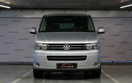 Volkswagen Multivan T5, 2011 год, 2 490 000 рублей, 2 фотография