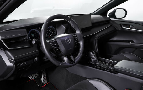 Toyota Camry, 2024 год, 4 390 000 рублей, 15 фотография