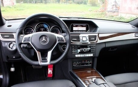 Mercedes-Benz E-Класс, 2014 год, 2 500 000 рублей, 1 фотография