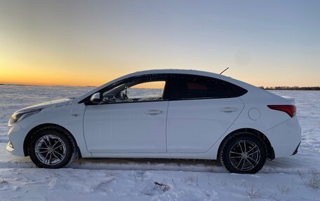 Hyundai Solaris II рестайлинг, 2017 год, 1 150 000 рублей, 15 фотография