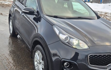 KIA Sportage IV рестайлинг, 2017 год, 1 800 000 рублей, 2 фотография