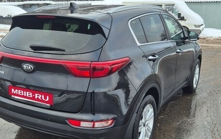 KIA Sportage IV рестайлинг, 2017 год, 1 800 000 рублей, 4 фотография