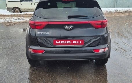 KIA Sportage IV рестайлинг, 2017 год, 1 800 000 рублей, 3 фотография