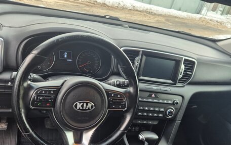 KIA Sportage IV рестайлинг, 2017 год, 1 800 000 рублей, 8 фотография