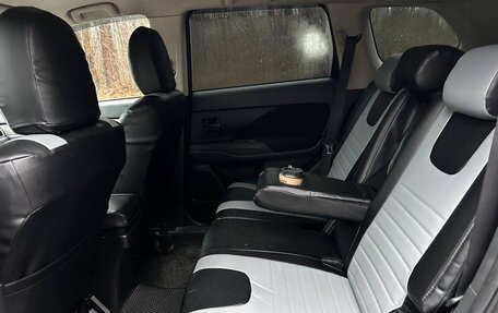 Mitsubishi Outlander III рестайлинг 3, 2014 год, 1 050 000 рублей, 19 фотография