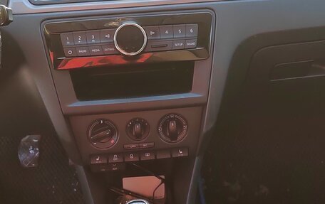 Skoda Rapid I, 2017 год, 1 350 000 рублей, 8 фотография